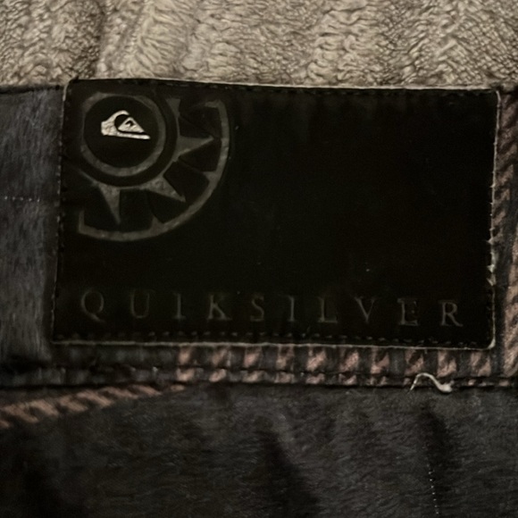 Mens Quick Silver Shorts size 32 - Picture 5 of 5